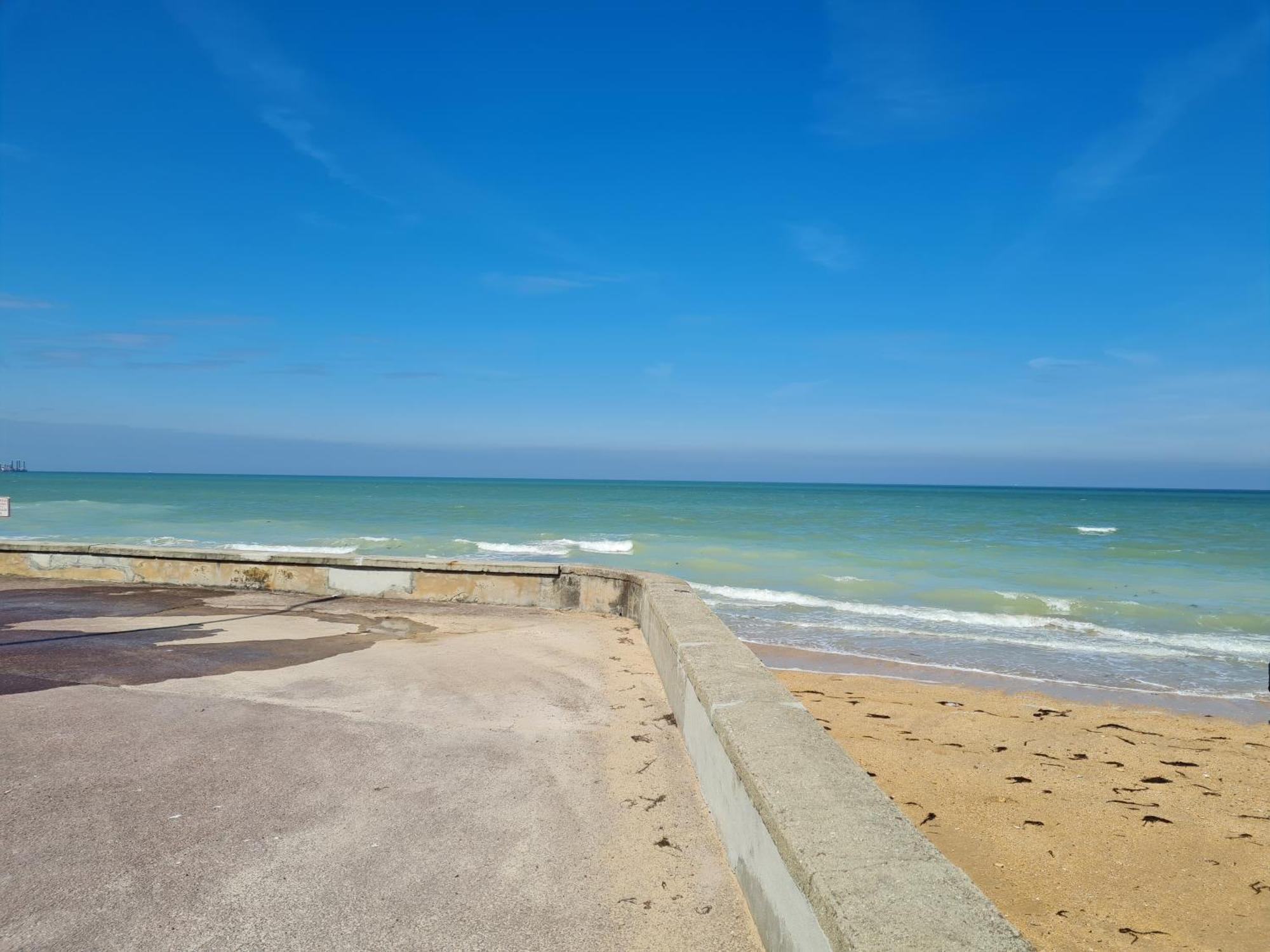 Les Pieds Dans L'Eau - Acces Direct A La Plage Bernières-sur-Mer Eksteriør bilde