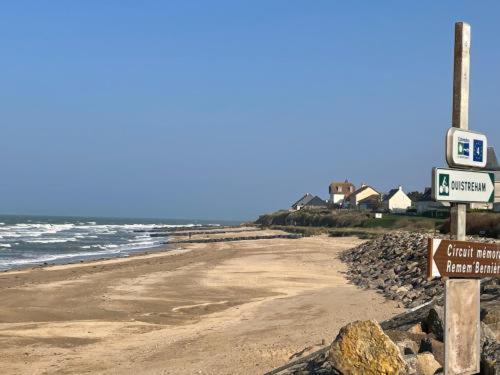 Les Pieds Dans L'Eau - Acces Direct A La Plage Bernières-sur-Mer Eksteriør bilde